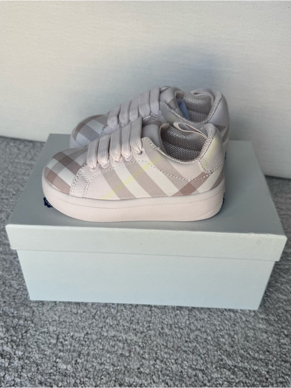 Burberry Girl's Cambridge Check Sneakers, Toddlers/Kids - Picture 7 of 8